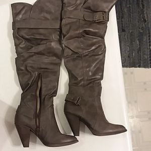 Bare traps grey boots